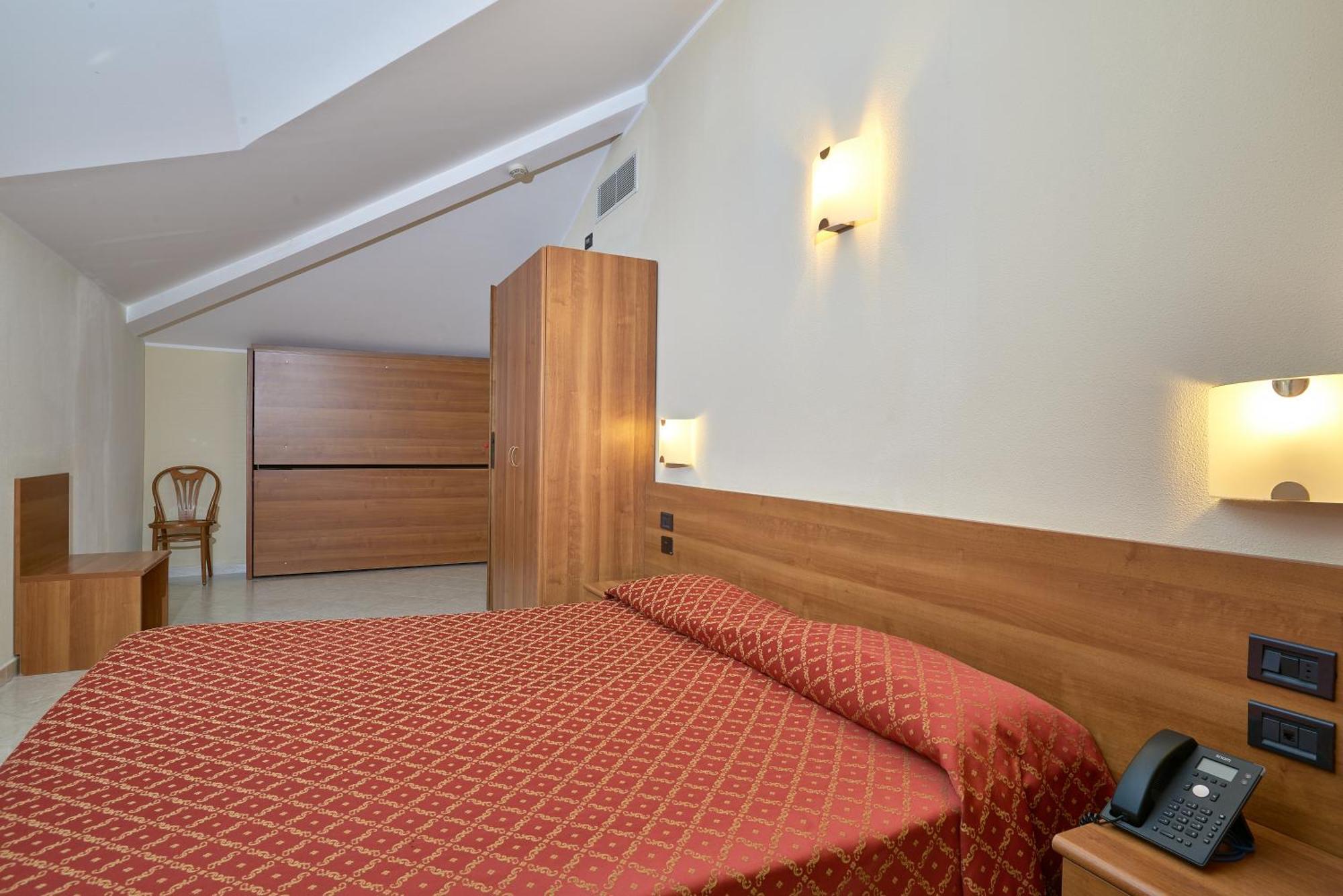 Hotel Careni Villa Italia Финале Лигуре Екстериор снимка