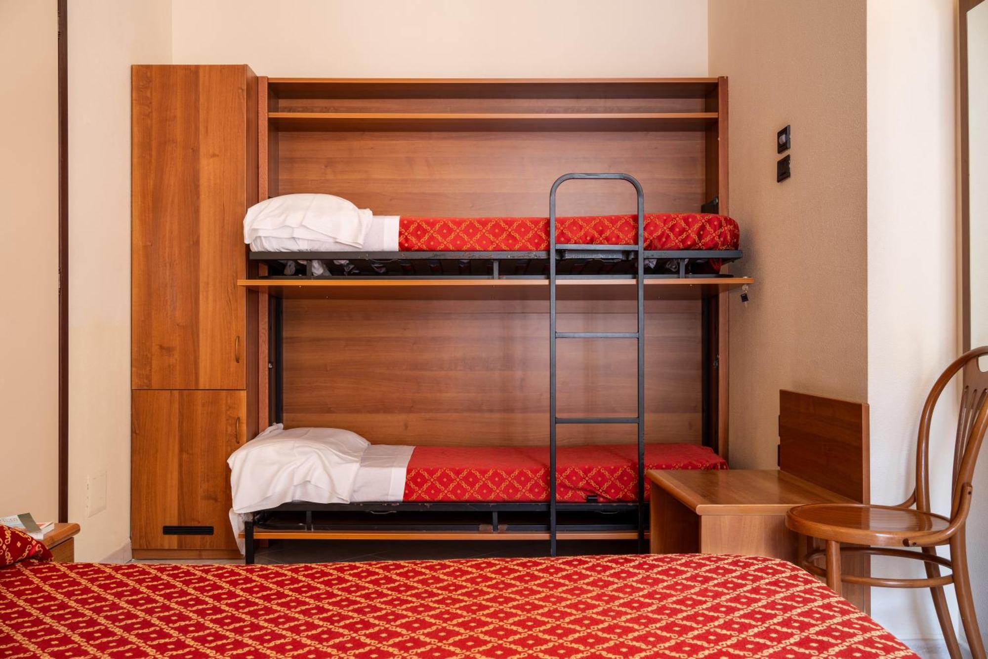 Hotel Careni Villa Italia Финале Лигуре Екстериор снимка
