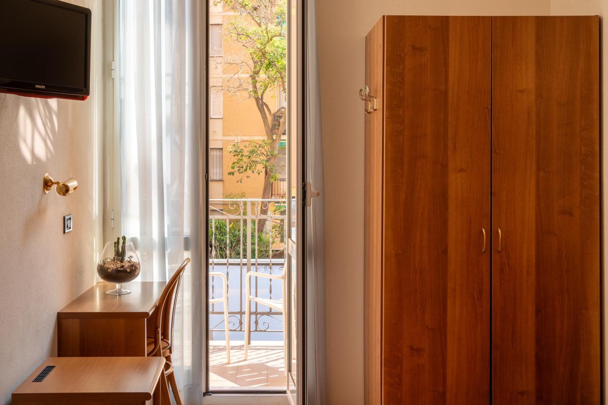 Hotel Careni Villa Italia Финале Лигуре Екстериор снимка