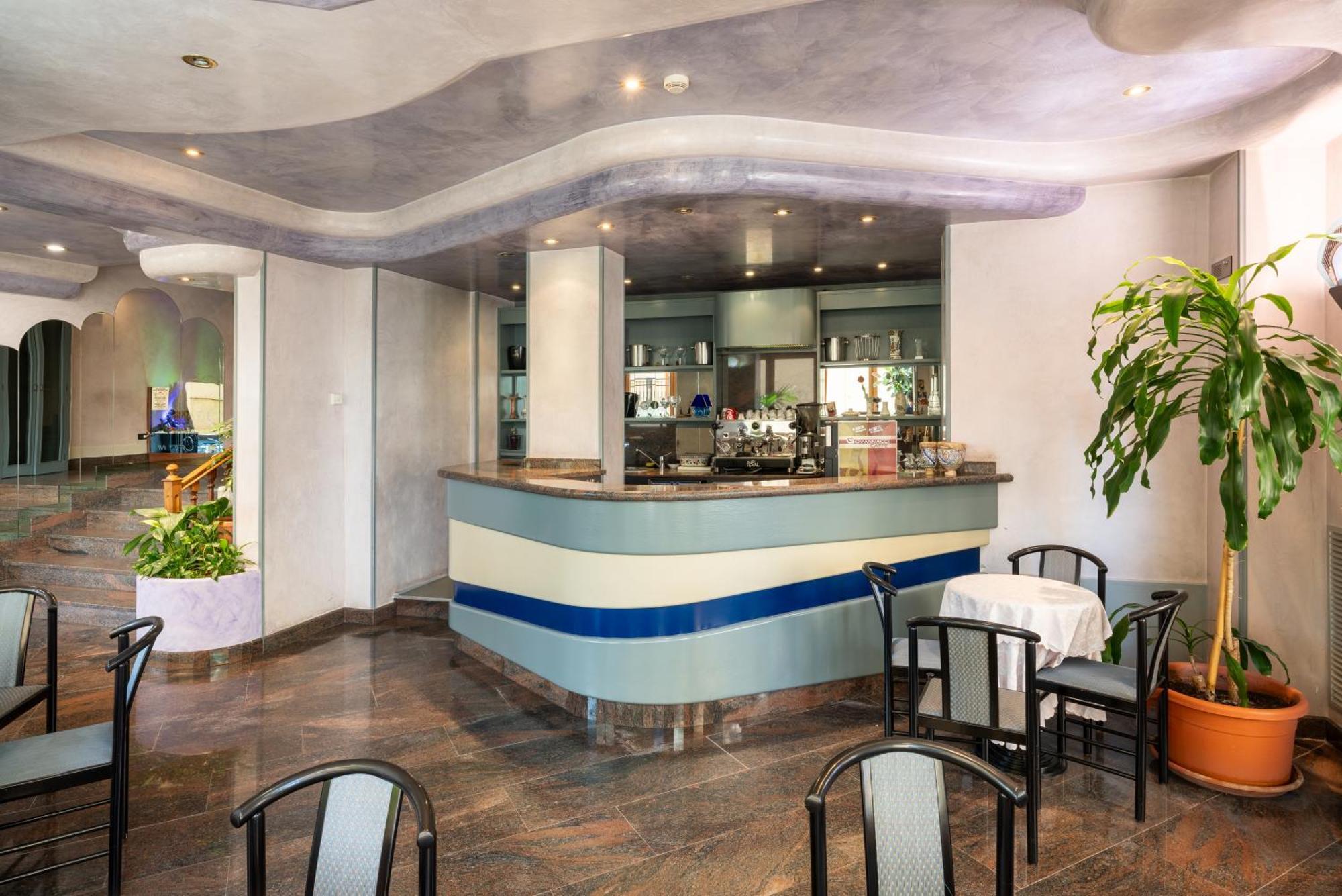 Hotel Careni Villa Italia Финале Лигуре Екстериор снимка