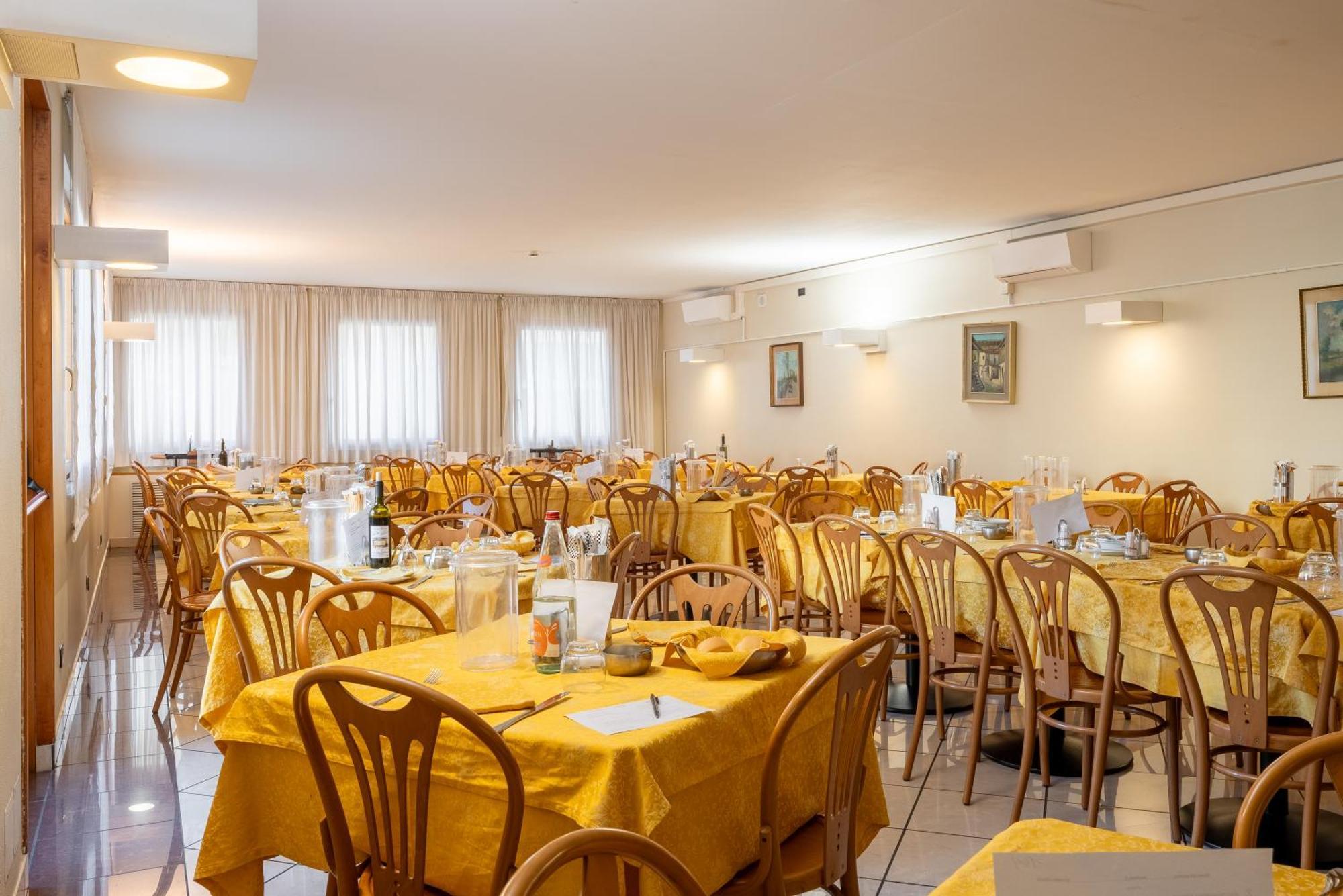 Hotel Careni Villa Italia Финале Лигуре Екстериор снимка